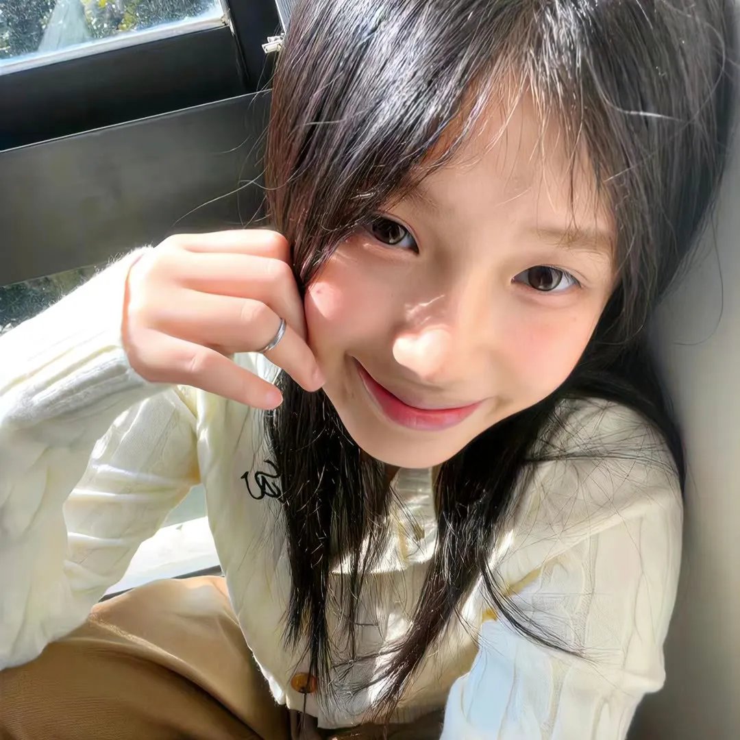 新月似阳生双蕊